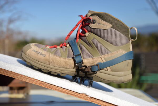 4本爪アイゼンの登りの接地面