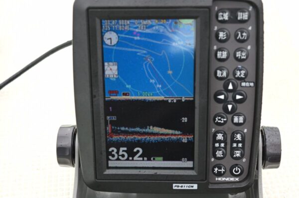 ホンデックスのポータブルGPS魚探の画像