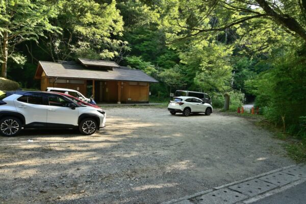 槇尾山公園口駐車場の画像